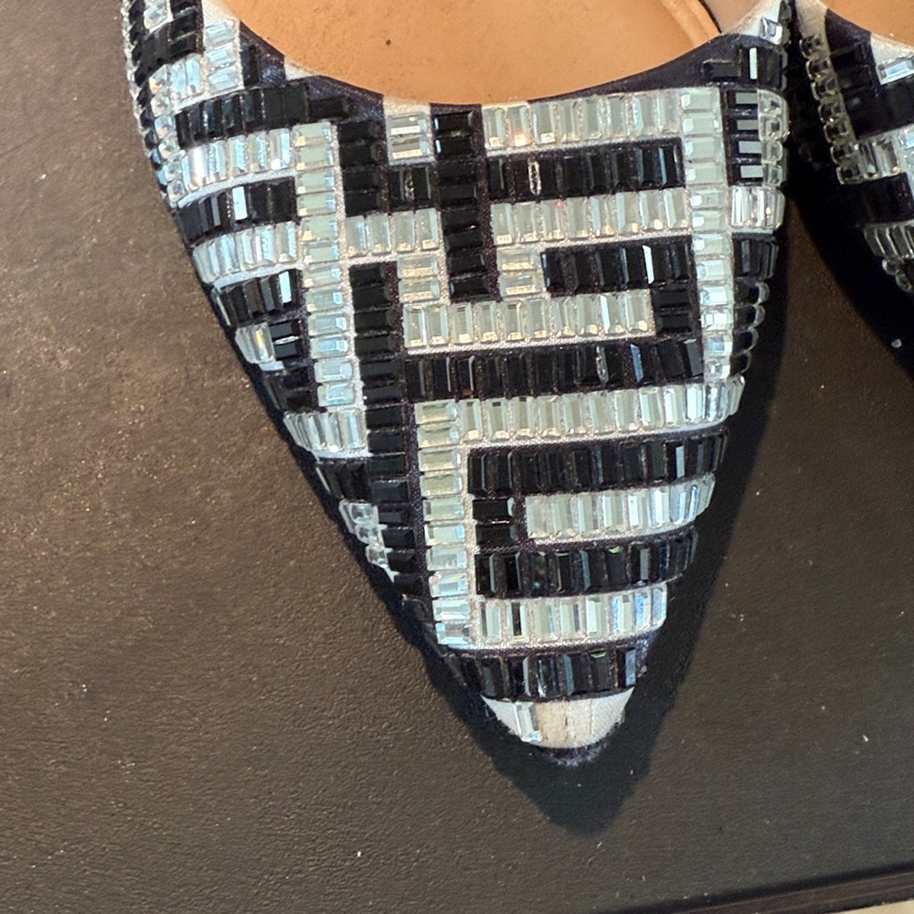 INC International Concepts Geometric Black and Silver Flats - Picture 3 of 4